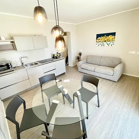 Ipnotica - Panoramic Views Exquisite Pool - Sleeps 7 - Very Stylish