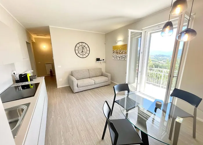 Villa Ipnotica - Panoramic Views Exquisite Pool - Sleeps 7 - Very Stylish